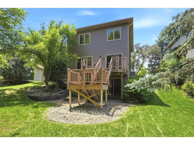 13 Cliff Ridge Court, Hudson, WI 54016