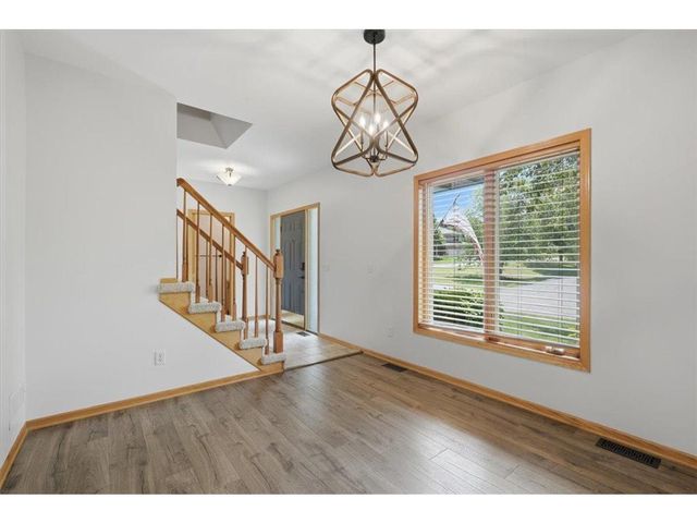 13 Cliff Ridge Court, Hudson, WI 54016