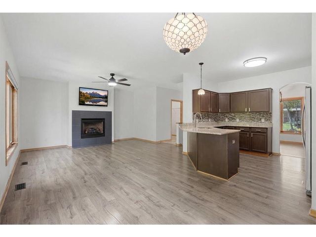 13 Cliff Ridge Court, Hudson, WI 54016