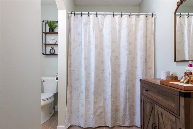 3828 Memorial Parkway NW, Kennesaw, GA 30152