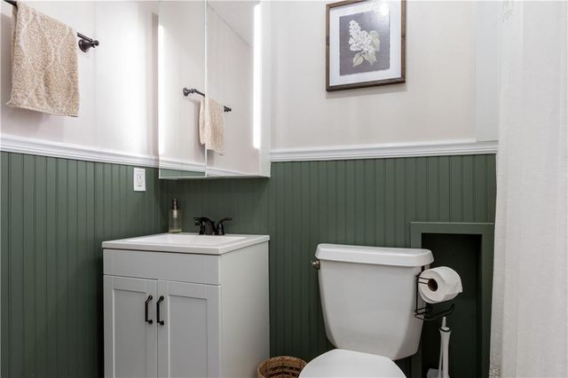 3828 Memorial Parkway NW, Kennesaw, GA 30152