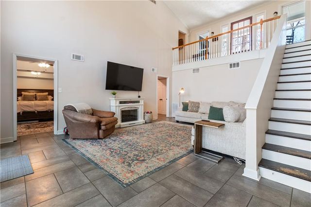 3828 Memorial Parkway NW, Kennesaw, GA 30152