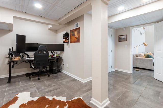 3828 Memorial Parkway NW, Kennesaw, GA 30152