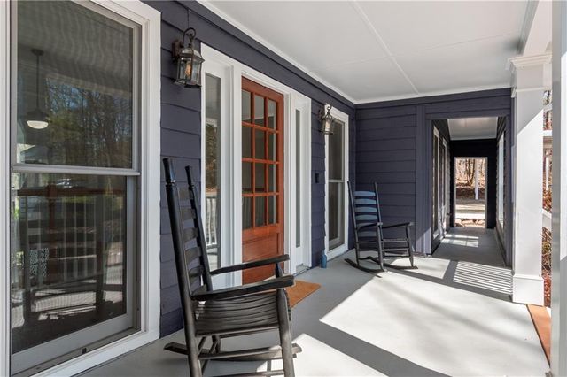 3828 Memorial Parkway NW, Kennesaw, GA 30152