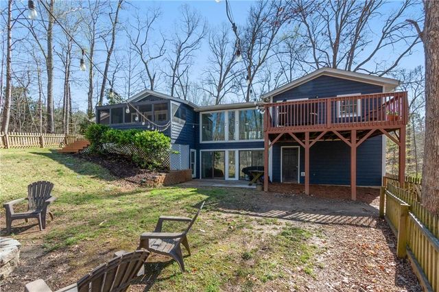 3828 Memorial Parkway NW, Kennesaw, GA 30152