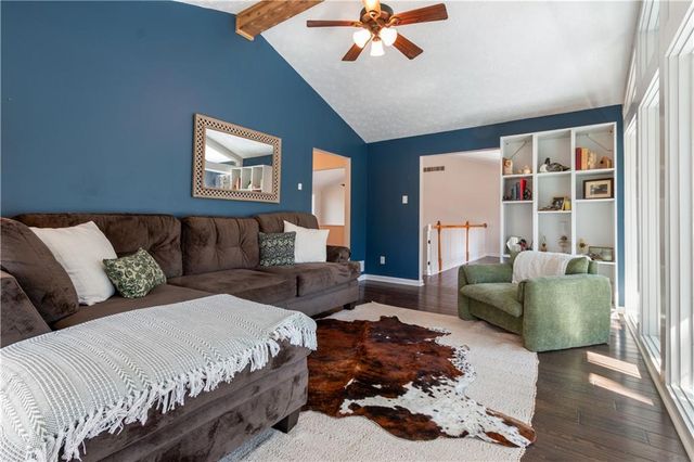 3828 Memorial Parkway NW, Kennesaw, GA 30152