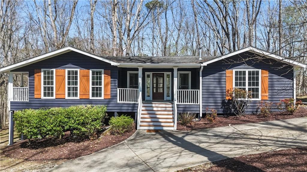 3828 Memorial Parkway NW, Kennesaw, GA 30152