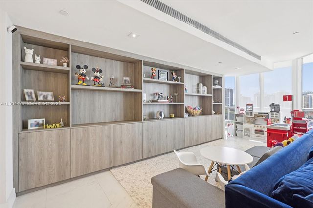 3640 Yacht Club Dr 1007, Aventura, FL 33180