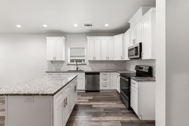 1221 W Johnson Street, Denison, TX 75020