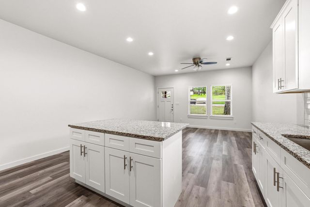 1221 W Johnson Street, Denison, TX 75020