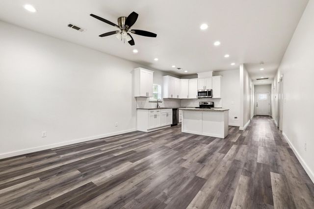 1221 W Johnson Street, Denison, TX 75020