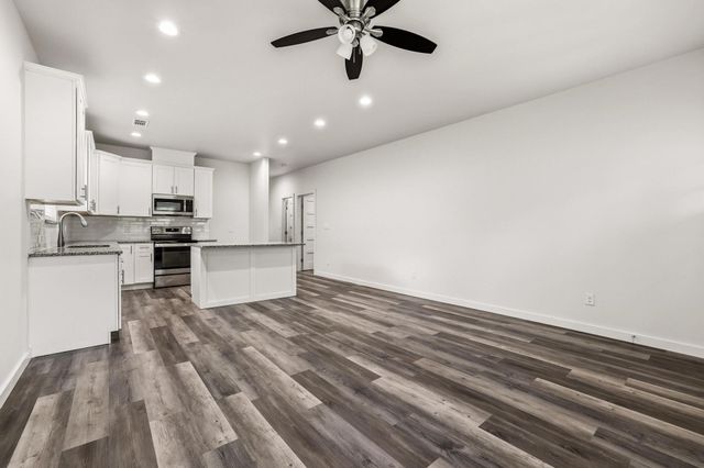 1221 W Johnson Street, Denison, TX 75020