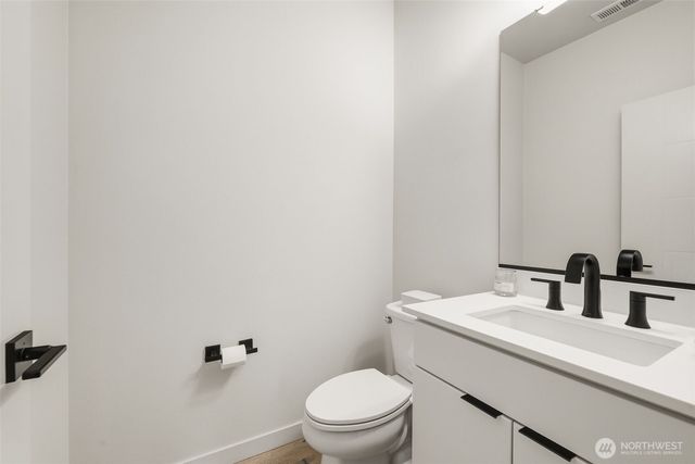 1050 NE 230th Avenue, Sammamish, WA 98074
