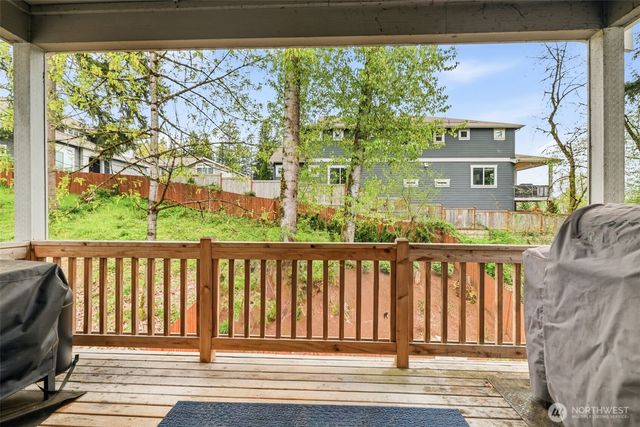 1050 NE 230th Avenue, Sammamish, WA 98074