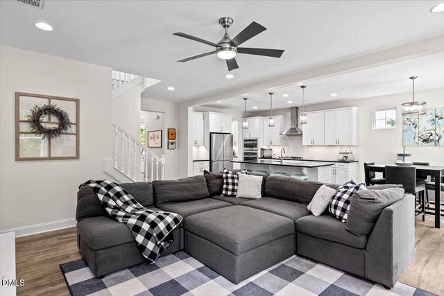 416 Price Lake Way, Fuquay Varina, NC 27526