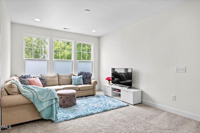 416 Price Lake Way, Fuquay Varina, NC 27526