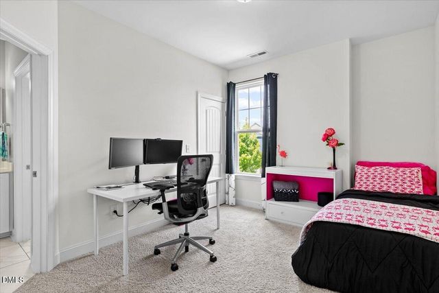 416 Price Lake Way, Fuquay Varina, NC 27526