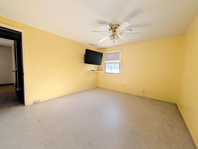 99 Valley Brook Road, Agawam, MA 01030