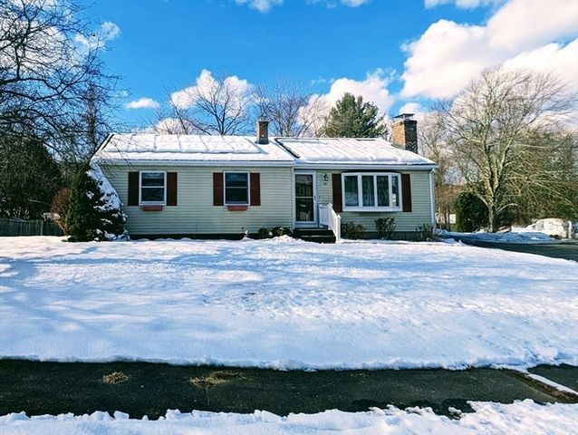 99 Valley Brook Road, Agawam, MA 01030