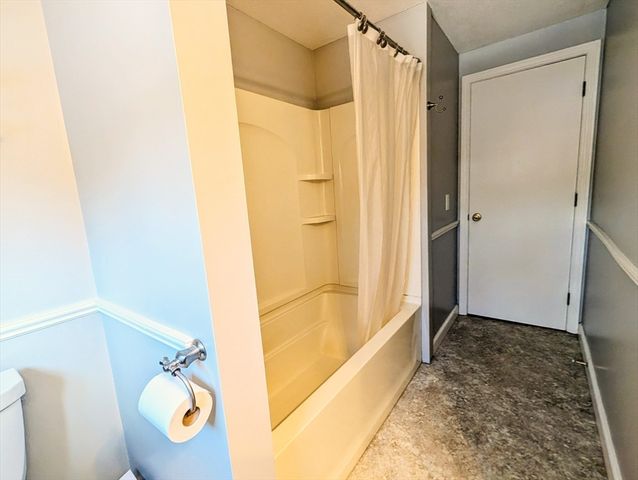 99 Valley Brook Road, Agawam, MA 01030