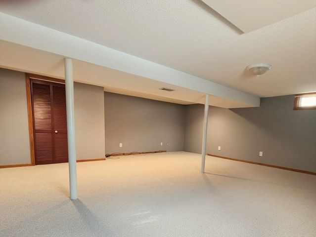 99 Valley Brook Road, Agawam, MA 01030