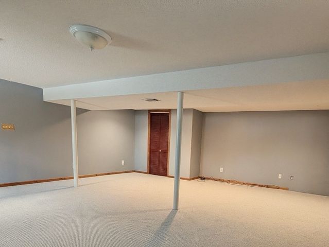 99 Valley Brook Road, Agawam, MA 01030