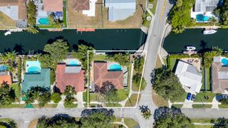 701 W Royal Palm Road, Boca Raton, FL 33486
