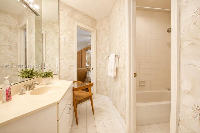 5111 NW 104th Ave, Coral Springs, FL 33076