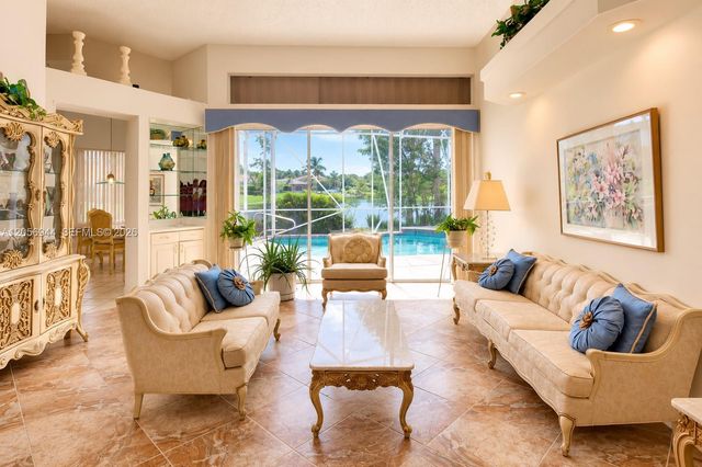 5111 NW 104th Ave, Coral Springs, FL 33076