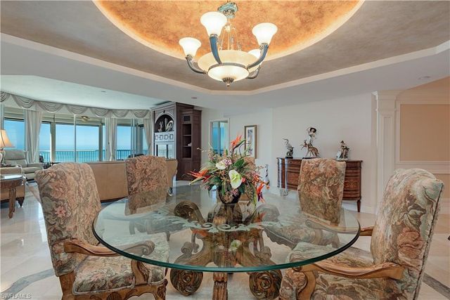 7117 Pelican Bay BLVD 1905, Naples, FL 34108
