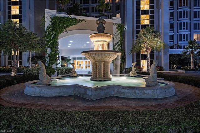 7117 Pelican Bay BLVD 1905, Naples, FL 34108