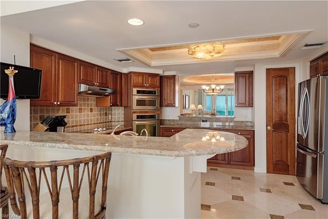 7117 Pelican Bay BLVD 1905, Naples, FL 34108