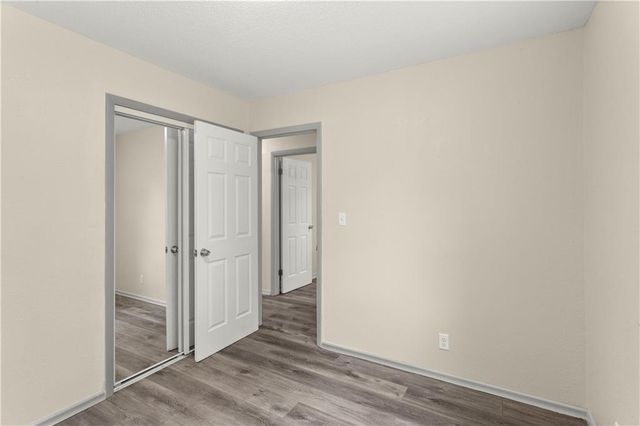 6905 E 136 Street, Grandview, MO 64030