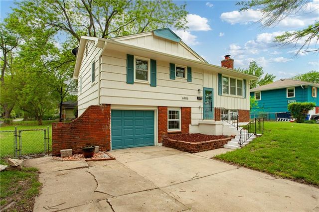 6905 E 136 Street, Grandview, MO 64030