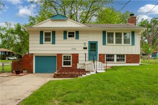 6905 E 136 Street, Grandview, MO 64030