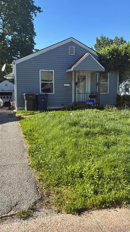 887 Gustav Avenue, St Louis, MO 63147