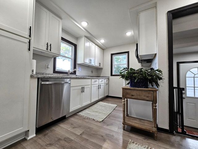 2357 S 80th STREET, West Allis, WI 53219