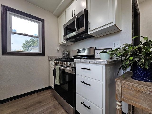 2357 S 80th STREET, West Allis, WI 53219