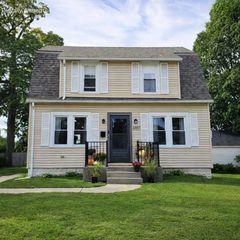 2357 S 80th STREET, West Allis, WI 53219