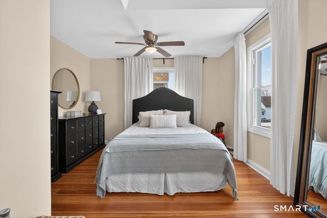 14 Warren Street, New London, CT 06320