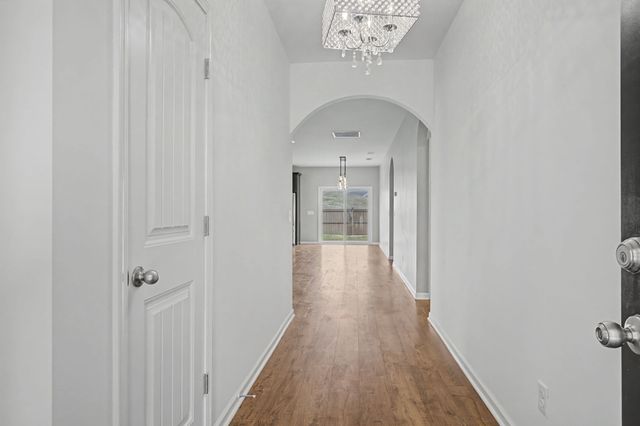 2060 Hickory Brook Dr, Hermitage, TN 37076