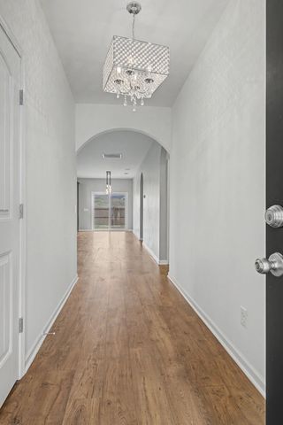 2060 Hickory Brook Dr, Hermitage, TN 37076