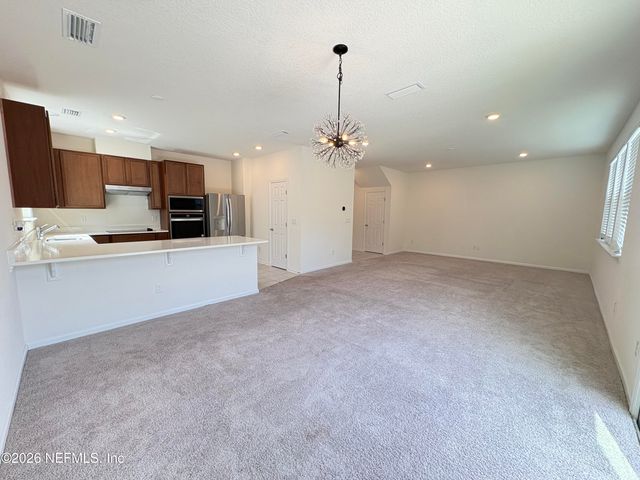 302 RAMBLING BROOK Trail, St. Johns, FL 32259