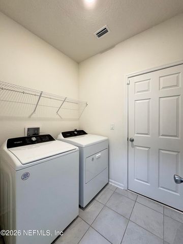 302 RAMBLING BROOK Trail, St. Johns, FL 32259