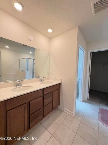 302 RAMBLING BROOK Trail, St. Johns, FL 32259