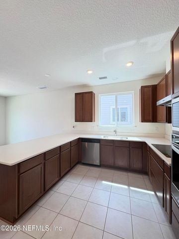 302 RAMBLING BROOK Trail, St. Johns, FL 32259