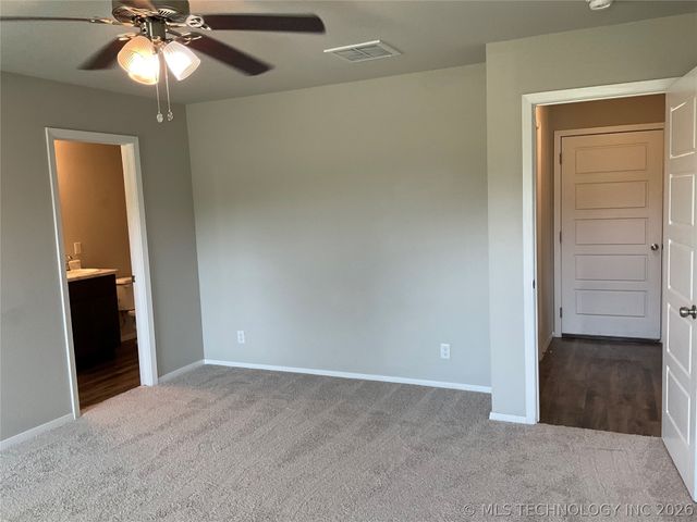 7514 E 160th Place S, Bixby, OK 74008