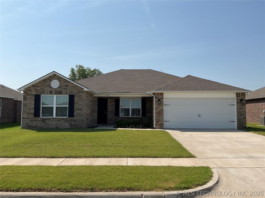 7514 E 160th Place S, Bixby, OK 74008