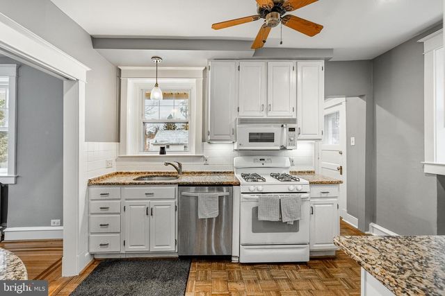 1122 MONTGOMERY AVE, Narberth, PA 19072