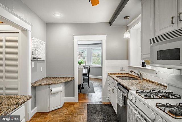 1122 MONTGOMERY AVE, Narberth, PA 19072